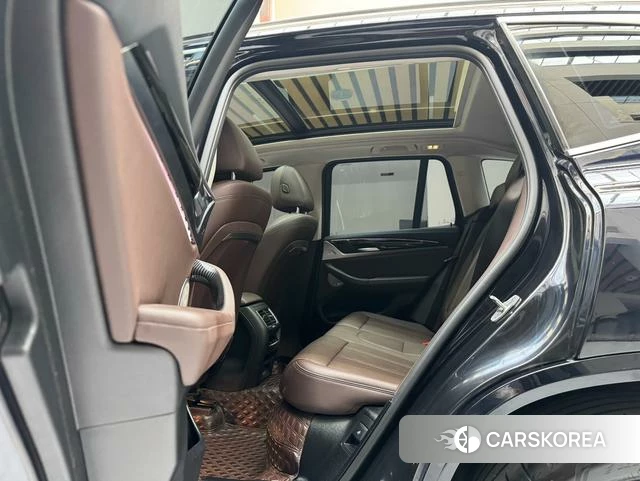 BMW X3 2022 Черный из Китая, фото 3