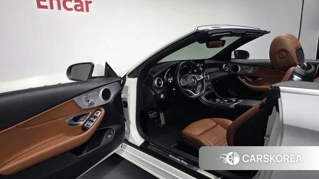 Mercedes-Benz C-Class W205 2018 Белый из Кореи, фото 3