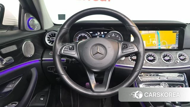 Mercedes-Benz E-Class W213 2018 Белый из Кореи, фото 3