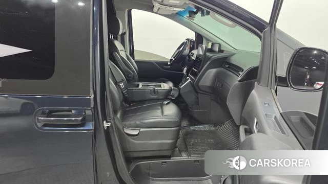 Hyundai Staria 2021 Синий из Кореи, фото 3