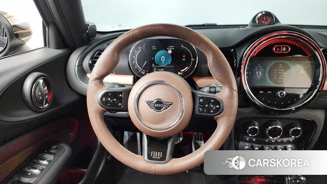 Mini Cooper Clubman 2024 Черный из Кореи, фото 3