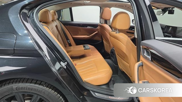 BMW 5 Series (G30) 2018 Черный из Кореи, фото 3