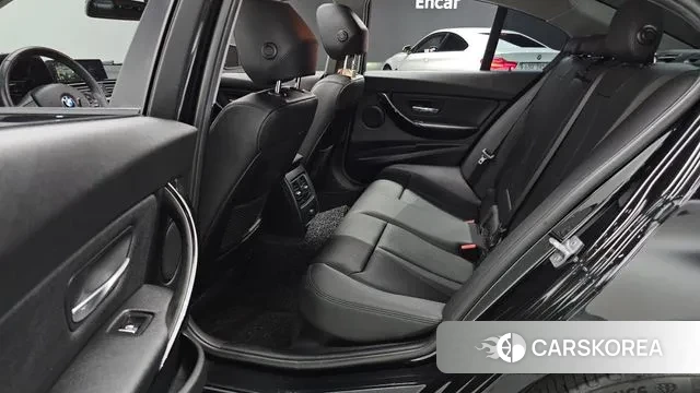 BMW 3 Series (F30) 2018 Черный из Кореи, фото 3