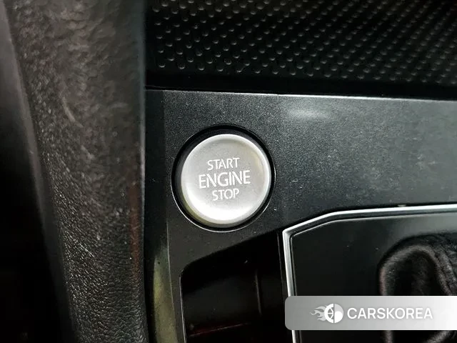 Volkswagen Tiguan second Generation 2020 Серый из Кореи, фото 3