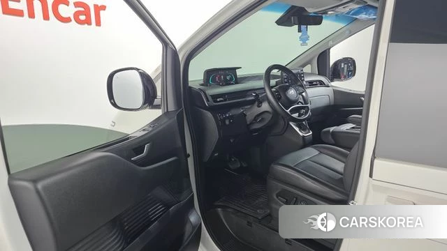 Hyundai Staria 2024 Белый из Кореи, фото 3