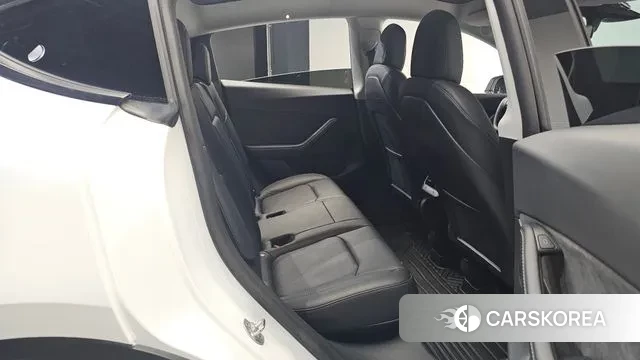 Tesla Model Y 2022 Белый из Кореи, фото 3