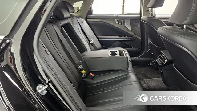 Kia K8 2023 Черный из Кореи, фото 3