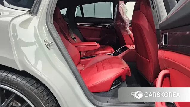 Porsche Panamera (971) 2023 Серебристо-серый из Кореи, фото 3