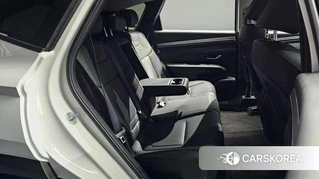 Hyundai Tucson Hybrid (NX4) 2023 Белый из Кореи, фото 3