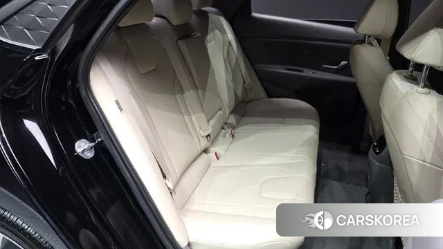 Hyundai The New Avante (CN7) 2023 Черный из Кореи, фото 3