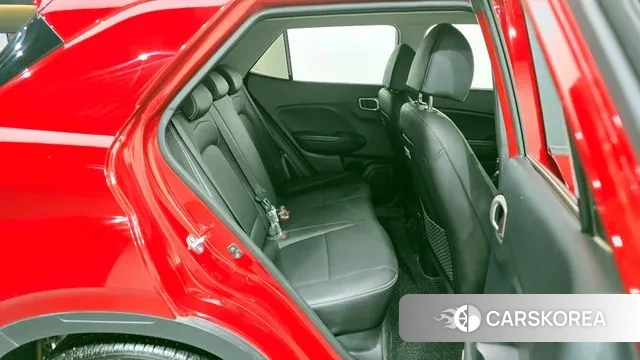 Hyundai Venue 2023 Красный из Кореи, фото 3