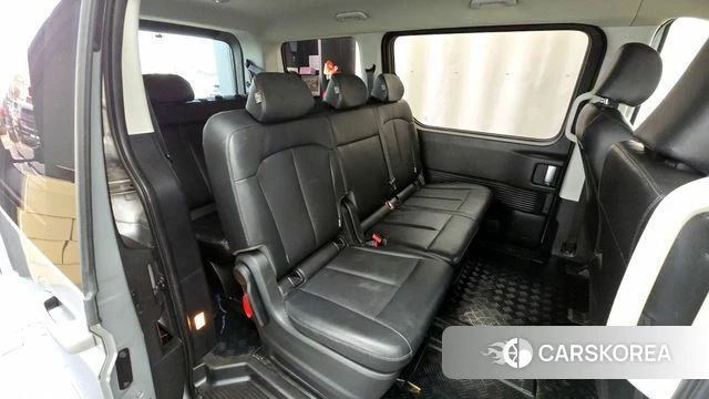 Hyundai Staria 2022 Серебряный из Кореи, фото 3