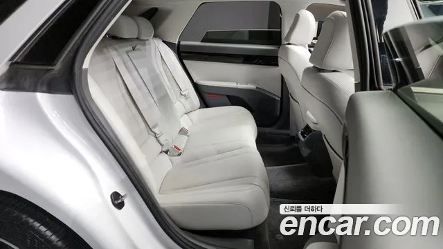 Hyundai Grandeur (GN7) id 2660386 из Кореи 3