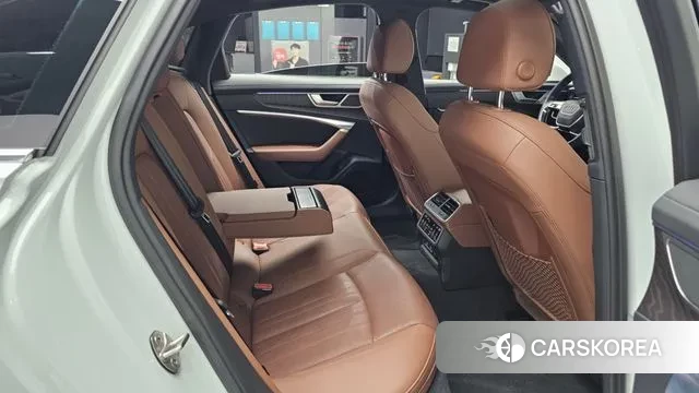 Audi A6 (C8) 2022 Белый из Кореи, фото 3