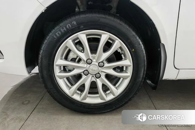 Geely Automobile Vision 2020 Белый из Китая, фото 3