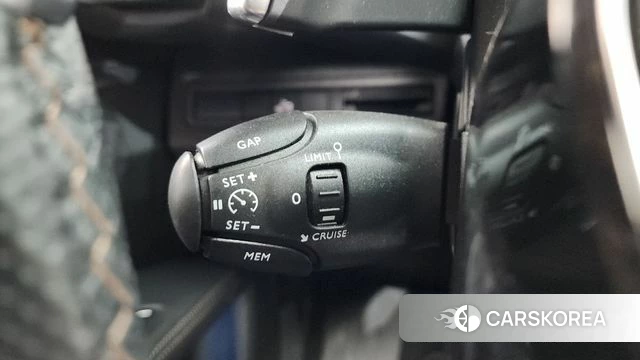 Peugeot 5008 second generation 2020 Белый из Кореи, фото 3