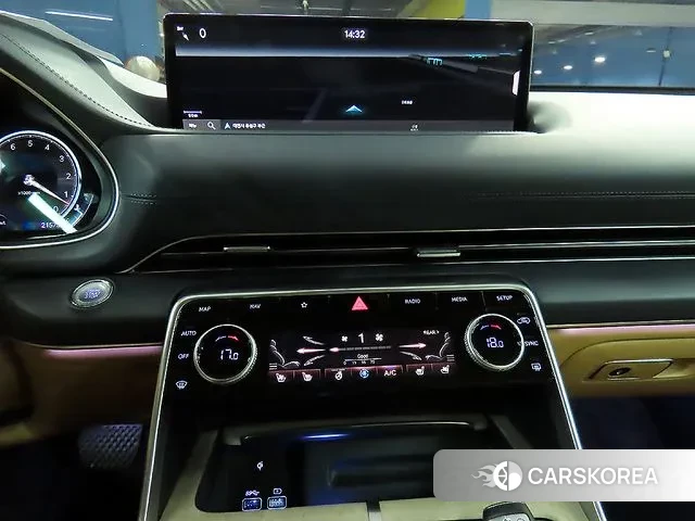 Genesis GV80 2023 Серебристо-серый из Кореи, фото 3