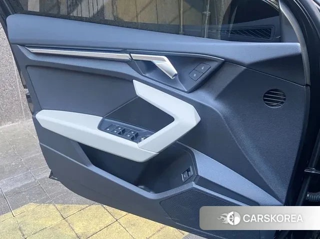 Audi A3 (8Y) 2023 Черный из Кореи, фото 3