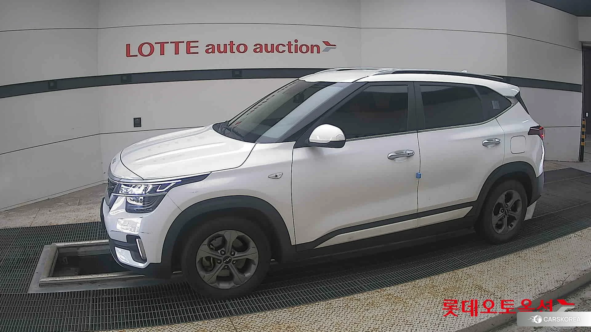Kia Seltos 2023 Белый из Кореи, фото 3