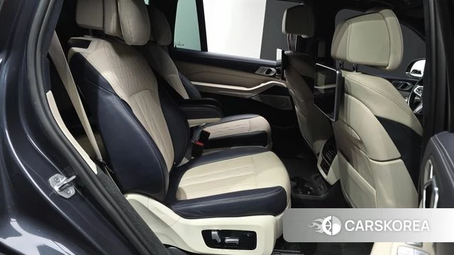 BMW X7 (G07) 2021 Серый из Кореи, фото 3