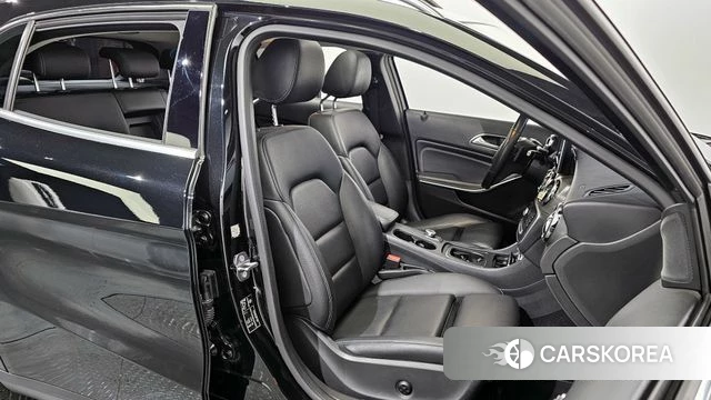 Mercedes-Benz GLA-Class X156 2018 Черный из Кореи, фото 3