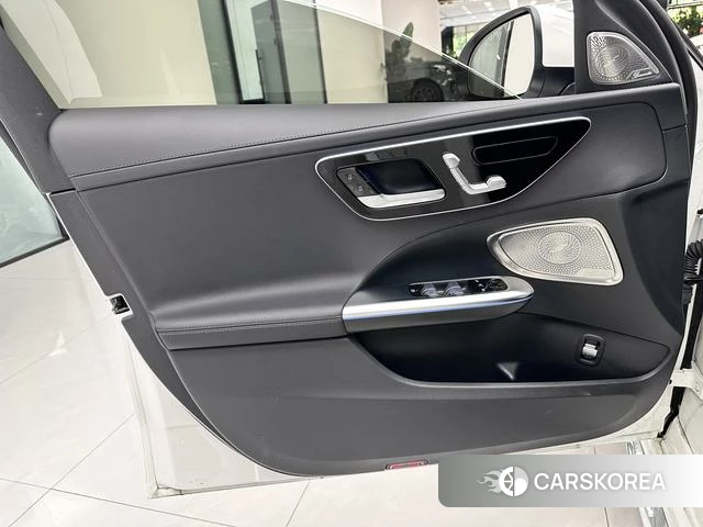 Mercedes-Benz Class C 2022 Белый из Китая, фото 3
