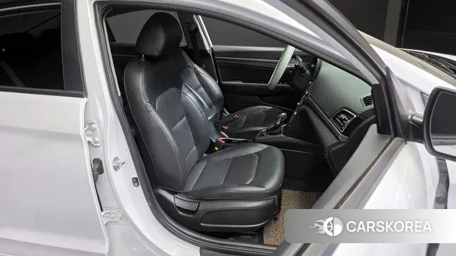 Hyundai Avante AD 2018 Белый из Кореи, фото 3