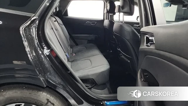 Kia Sportage 5th Generation Hybrid 2024 Черный из Кореи, фото 3