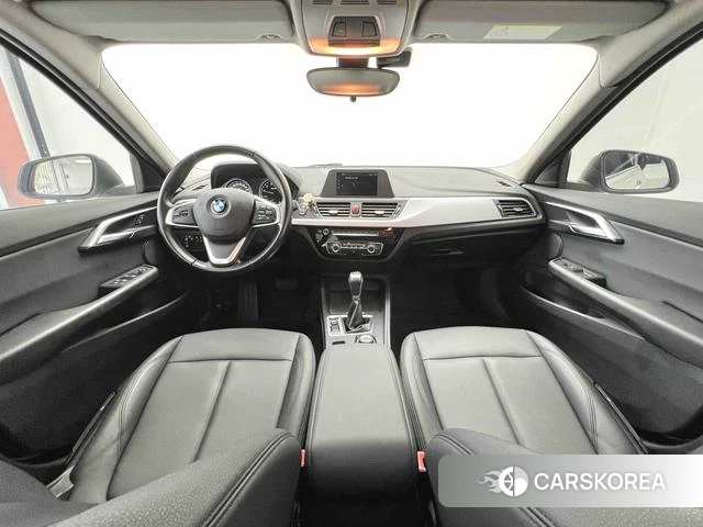 BMW 1 series 2018 Белый из Китая, фото 3