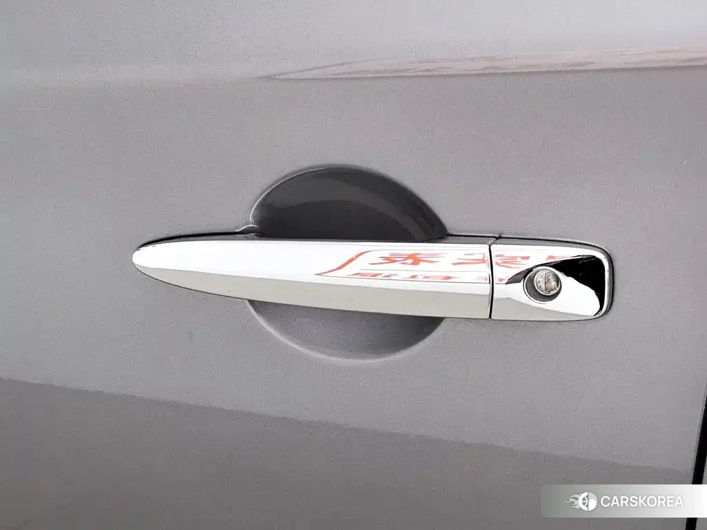 Nissan Sylphy 2025 Silver/gray из Китая, фото 3