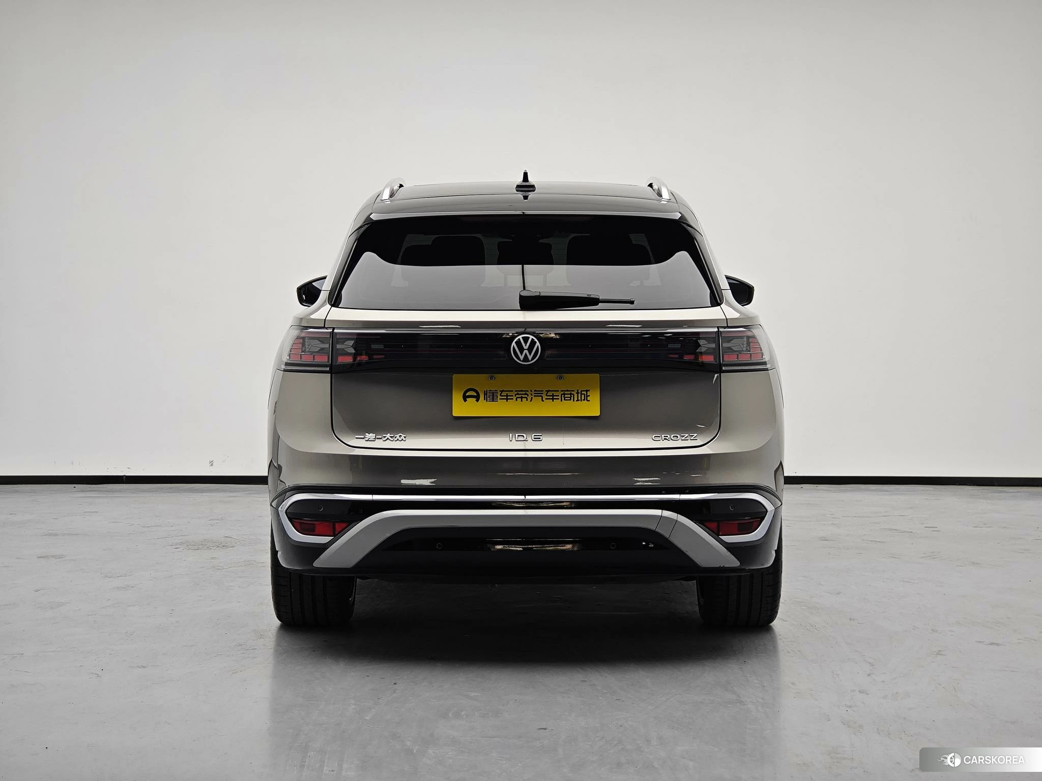 Volkswagen ID.6 CROZZ 2022 Серебристо-серый из Китая, фото 3