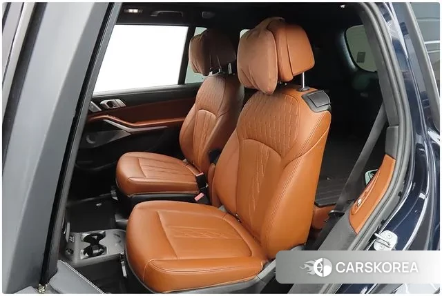 BMW X7 (G07) 2022 Черный из Кореи, фото 3