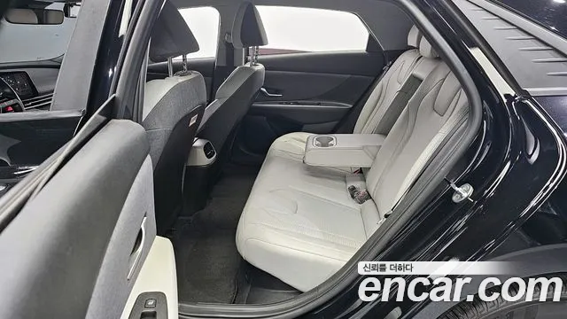 Hyundai Avante Hybrid (CN7) 2022 Черный из Кореи, фото 3