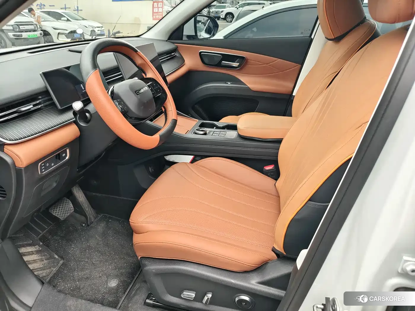 Chery Tiggo 8 2026 Белый из Китая, фото 3