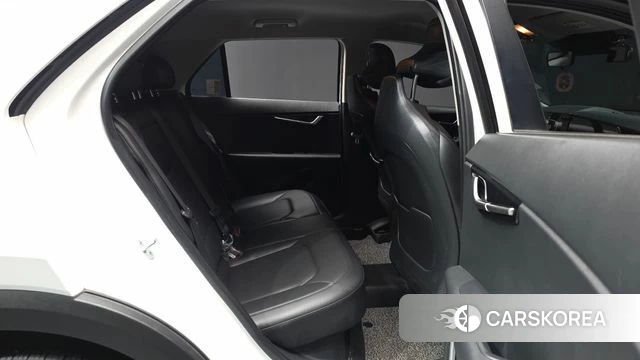 Kia Di Ol Nu Niro 2022 Белый из Кореи, фото 3