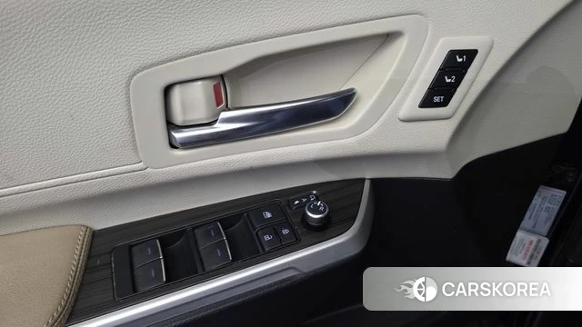 Toyota Sienna 4th Generation 2023 Черный из Кореи, фото 3