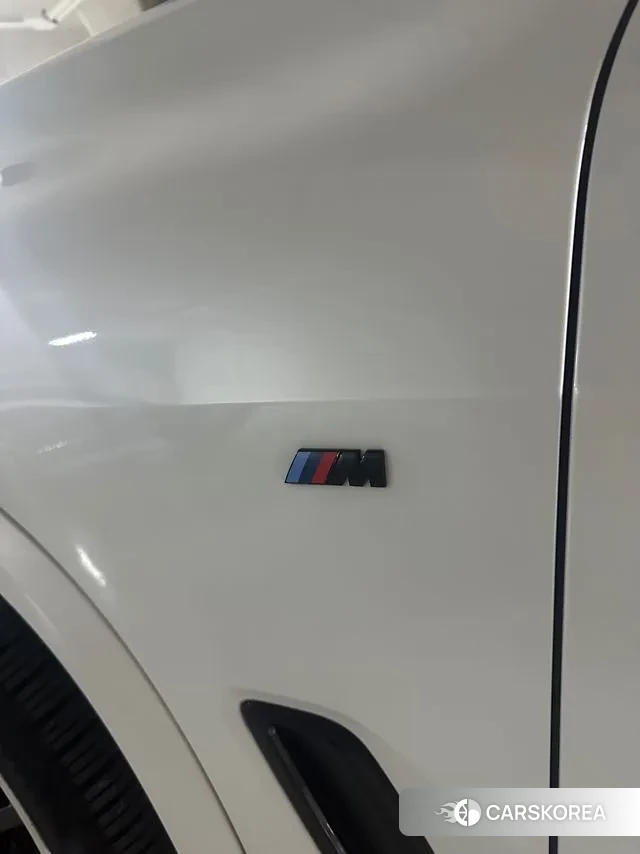 BMW X5 (G05) 2023 Белый из Кореи, фото 3