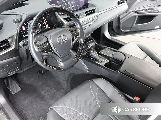 Lexus ES300h 7th generation 2021 Черный из Кореи, фото 3