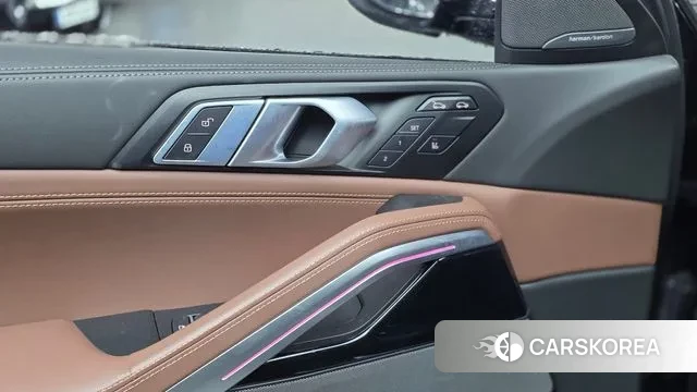 BMW X6 (G06) 2025 Черный из Кореи, фото 3