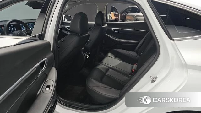 Hyundai Sonata D Edge Hybrid (DN8) 2023 Белый из Кореи, фото 3