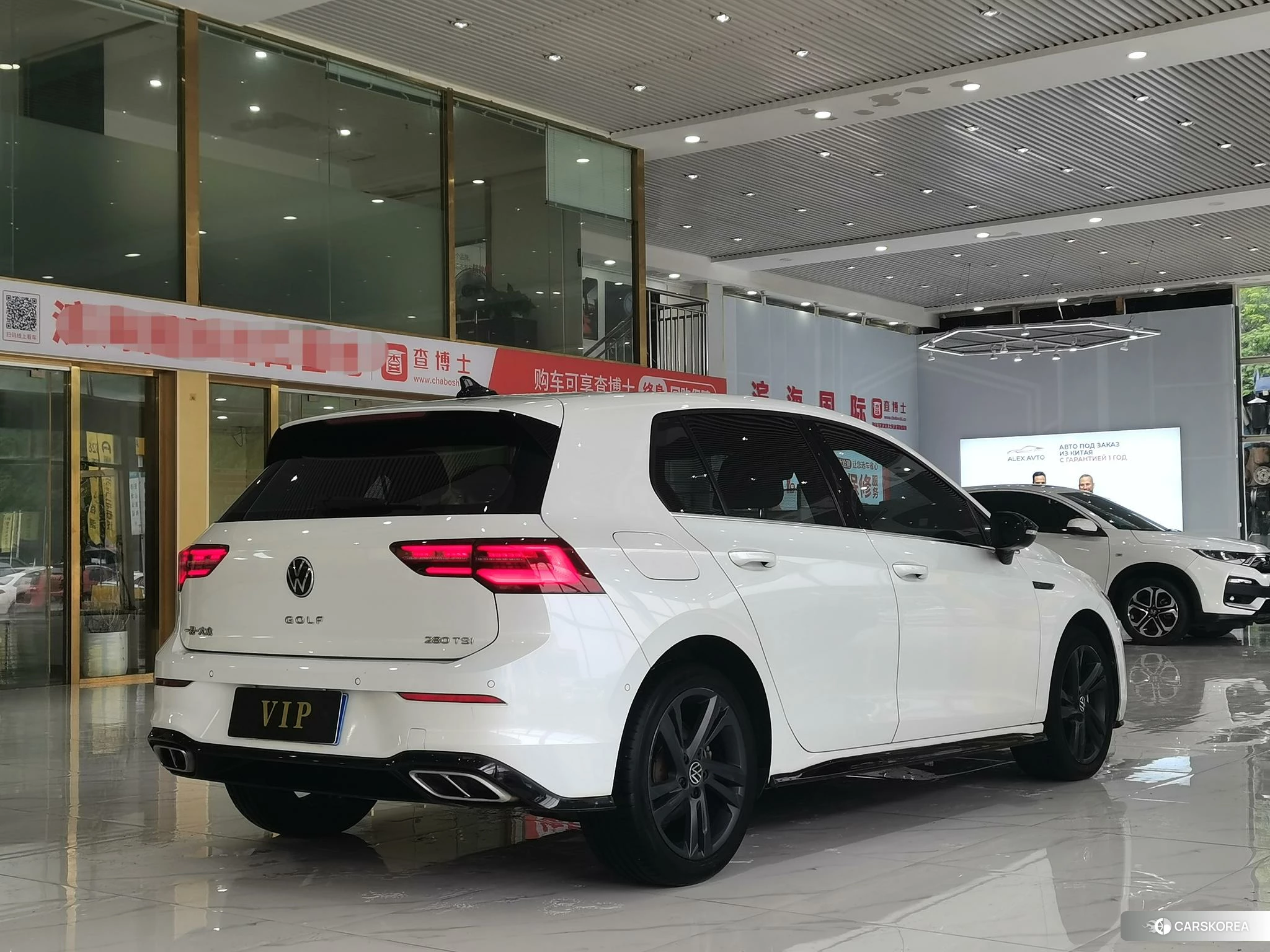 Volkswagen Golf 2023 Белый из Китая, фото 3