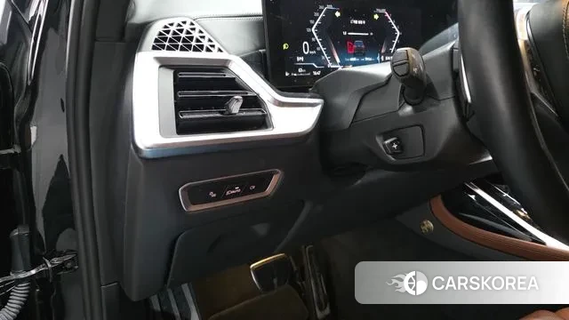 BMW X7 (G07) 2023 Серый из Кореи, фото 3