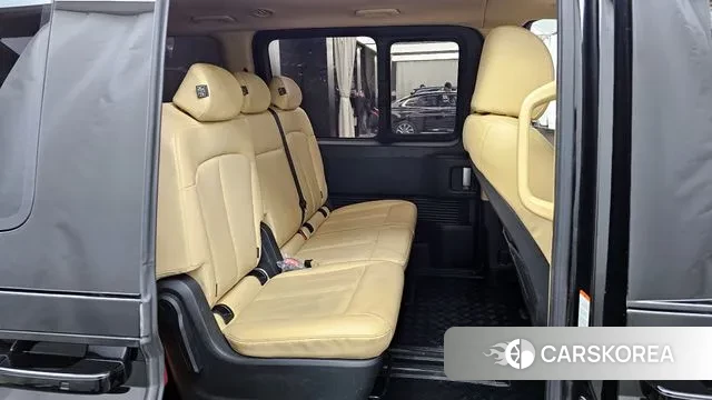 Hyundai Staria 2023 Черный из Кореи, фото 3