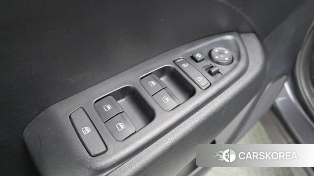 Hyundai Venue 2021 Серый из Кореи, фото 3