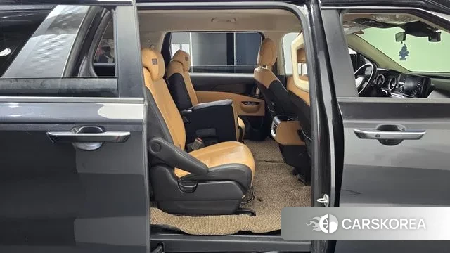 Kia Carnival 4th generation 2023 Серый из Кореи, фото 3