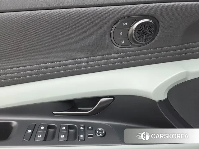 Hyundai The New Avante Hybrid (CN7) 2025 Белый из Кореи, фото 3