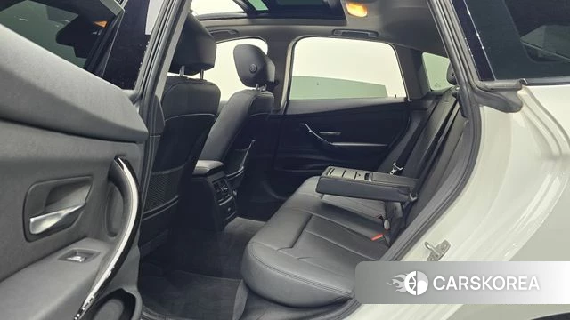 BMW 3 Series GT (F34) 2018 Белый из Кореи, фото 3