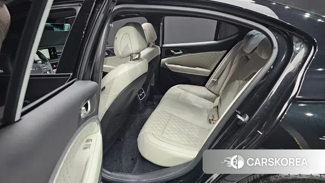 Genesis The New G70 2023 Черный из Кореи, фото 3