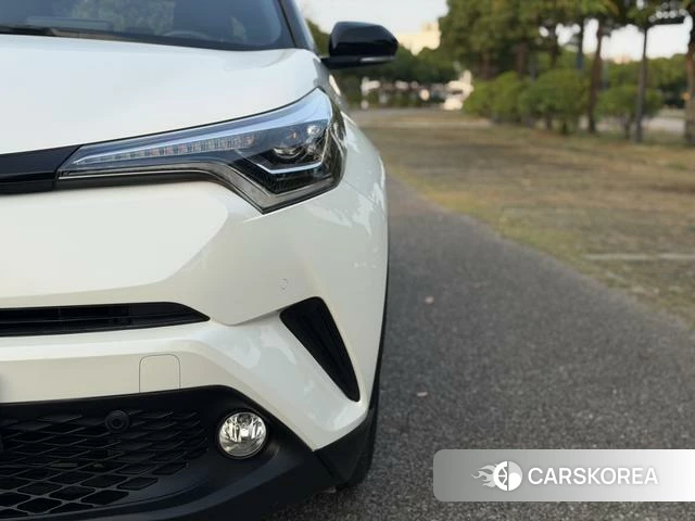 Toyota C-HR 2020 Белый из Китая, фото 3