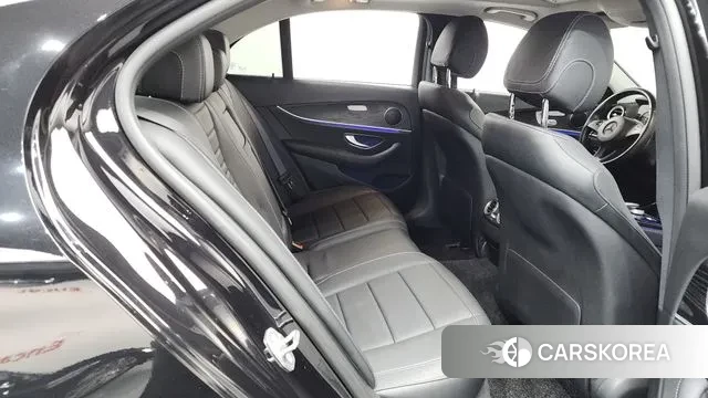 Mercedes-Benz E-Class W213 2018 Черный из Кореи, фото 3